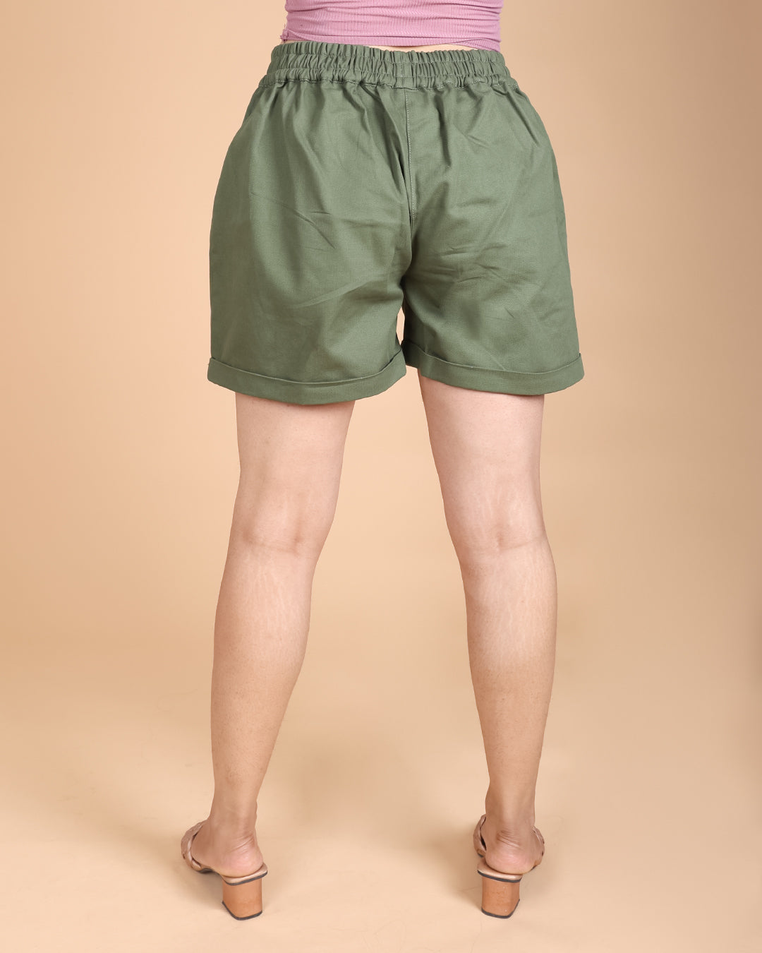 Casual pleated shorts